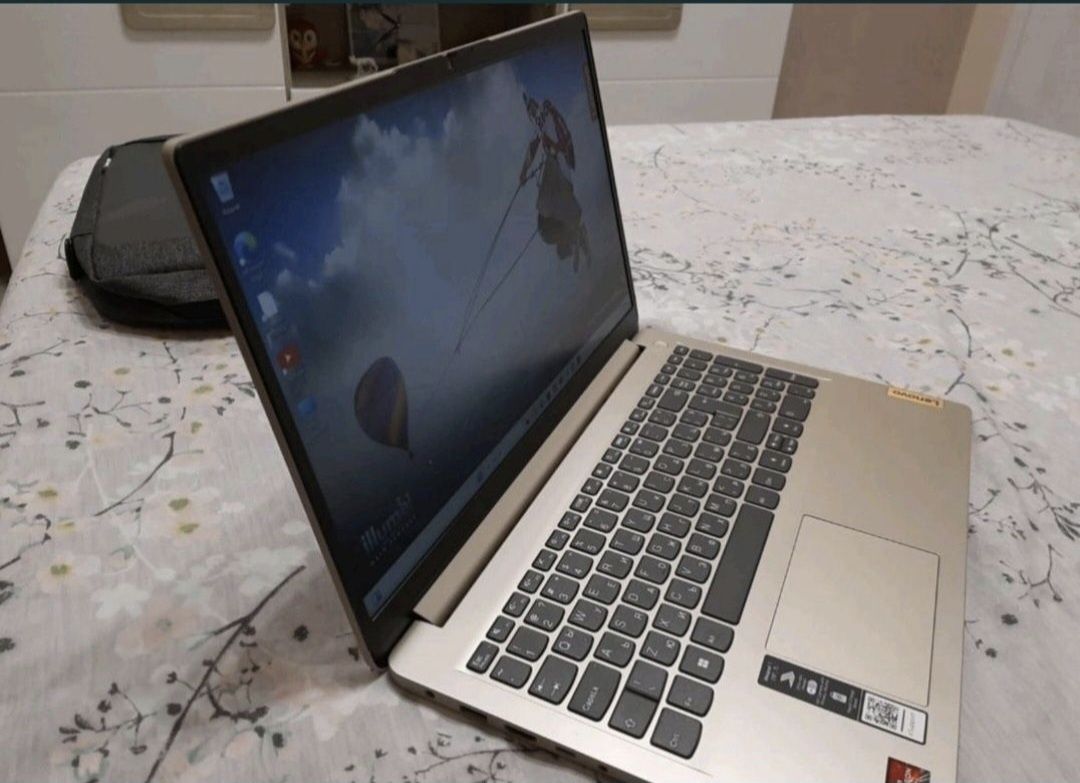Лаптоп Lenovo IdeaPad 1 15ALC7