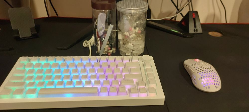 Monsgeek M1 V5 White custom механична клавиатура