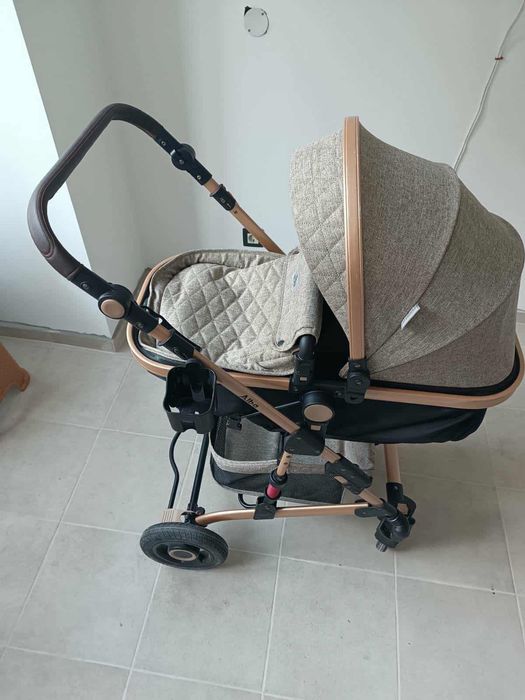 Детска количка и столче за кола