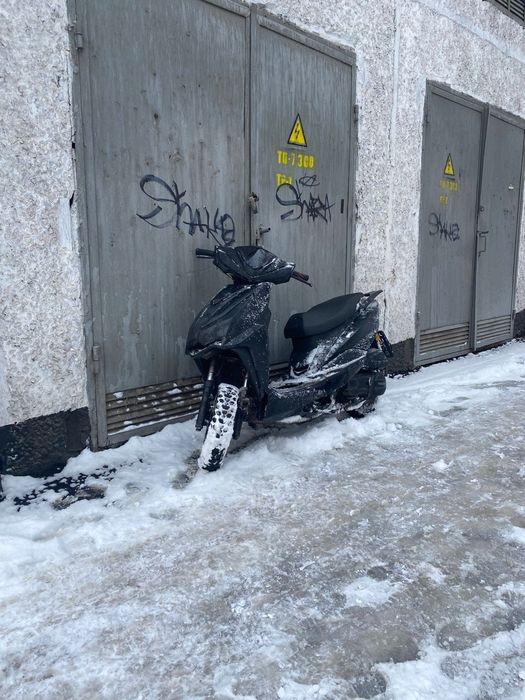 Продам мопед м8 веном