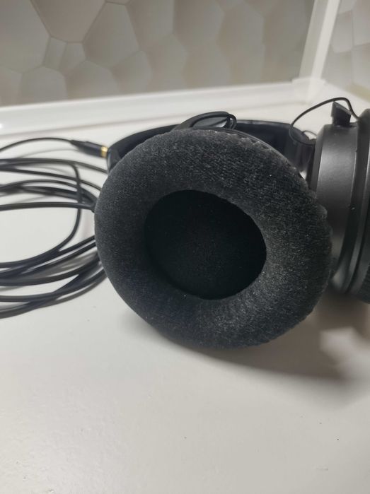 Слушалки M-audio Studiophile Q40