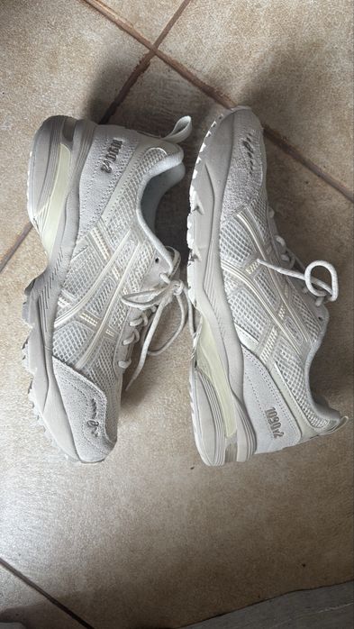Tenesi Asics 1090v2 NOI