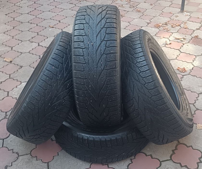 Nokian  265/65/17