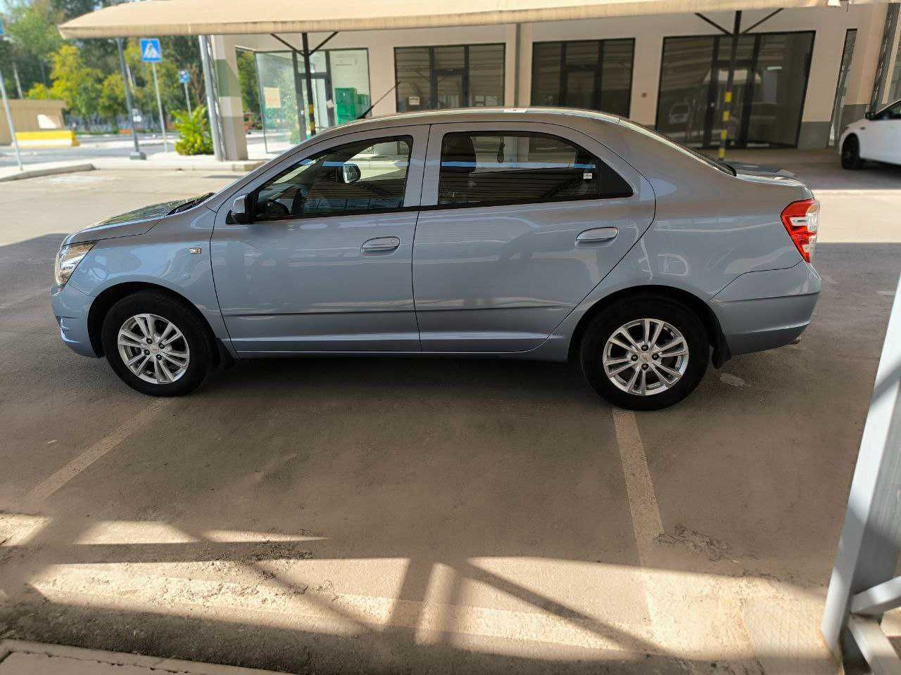 Продаётся Cobalt LTZ, АКПП, 2020г. цвет Дельфин