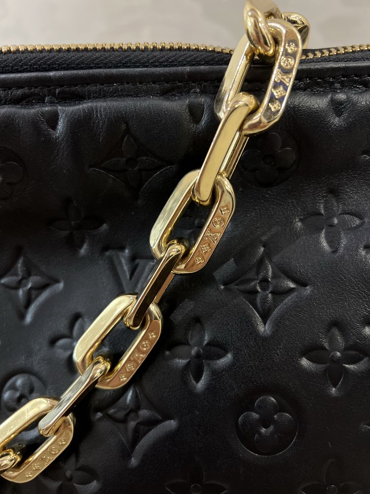 Оригинална чанта Louis Vuitton Coussin MM Bag