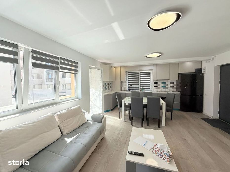 De Vanzare Apartament  3 camere Cetatii, et intermediar