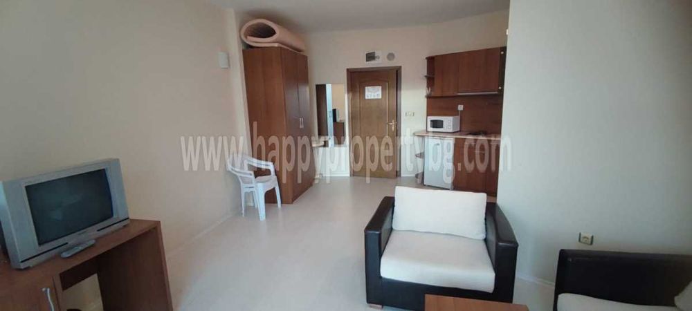 Продава се Двустаен апартамент в к.к. Слънчев бряг - 66 кв.м за 894 €/кв.м - Снимка #3