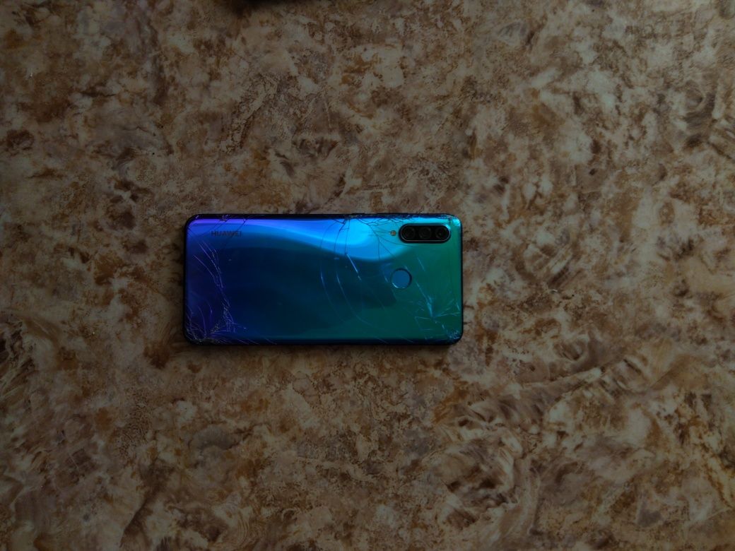 Продается "Huawei P30 lite"/ по запчастям