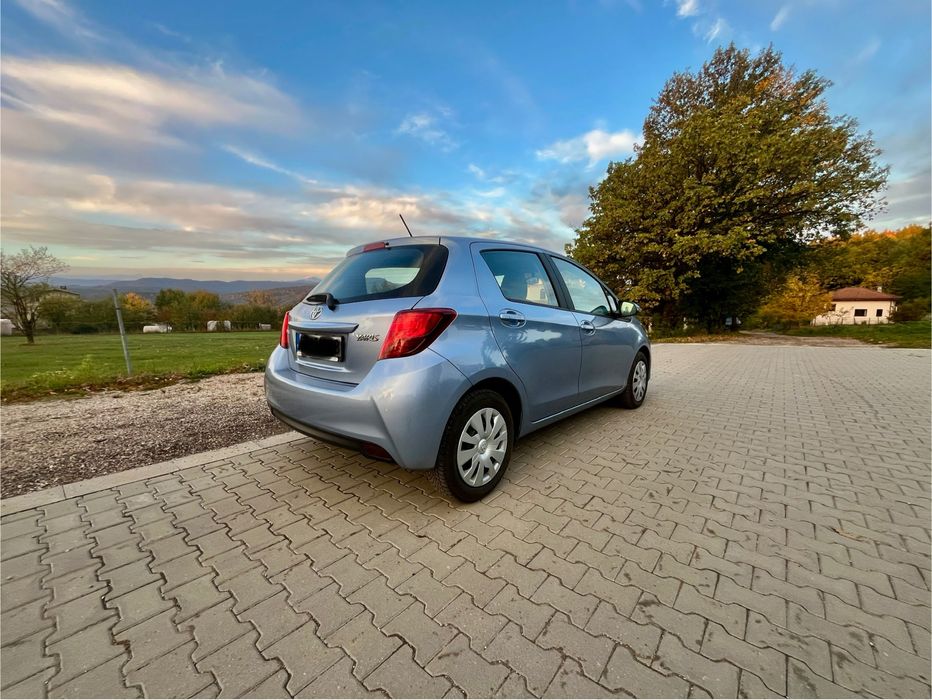 Toyota yaris 2016г./ Бензин 1.33 кубика