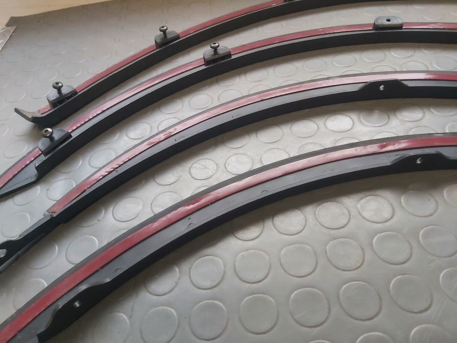 Декоративни вежди DACIA LOGAN 1