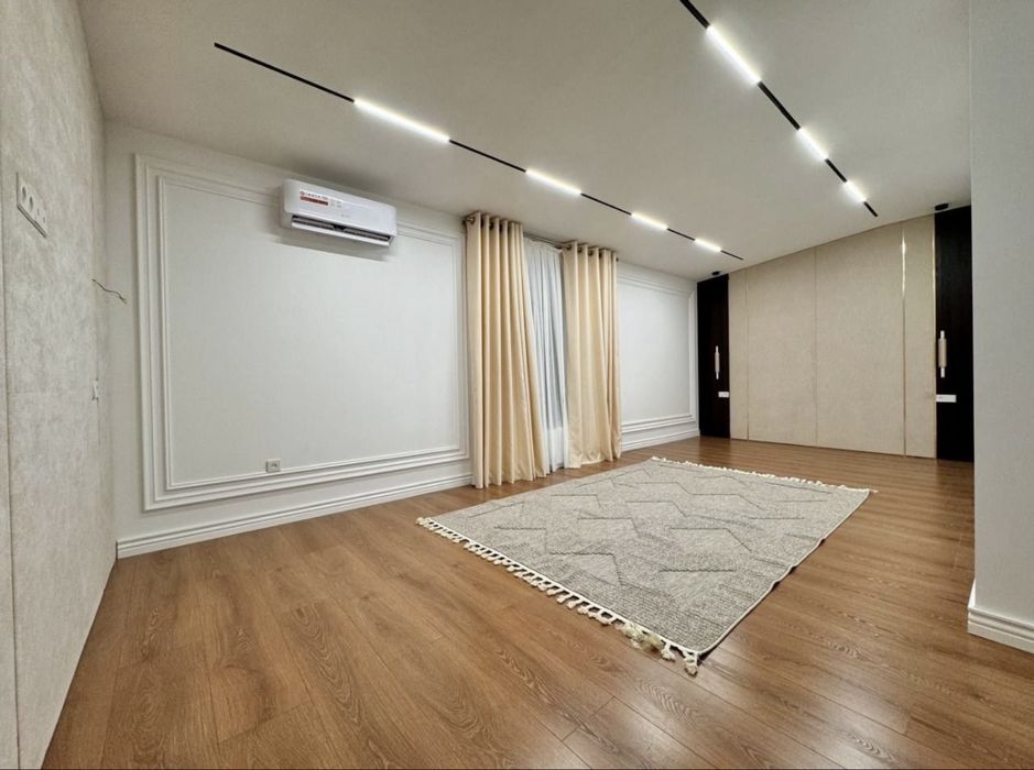 Саломатина, орентир Братские могилы, Ш. Руста продаётся Таунхаус 372м2