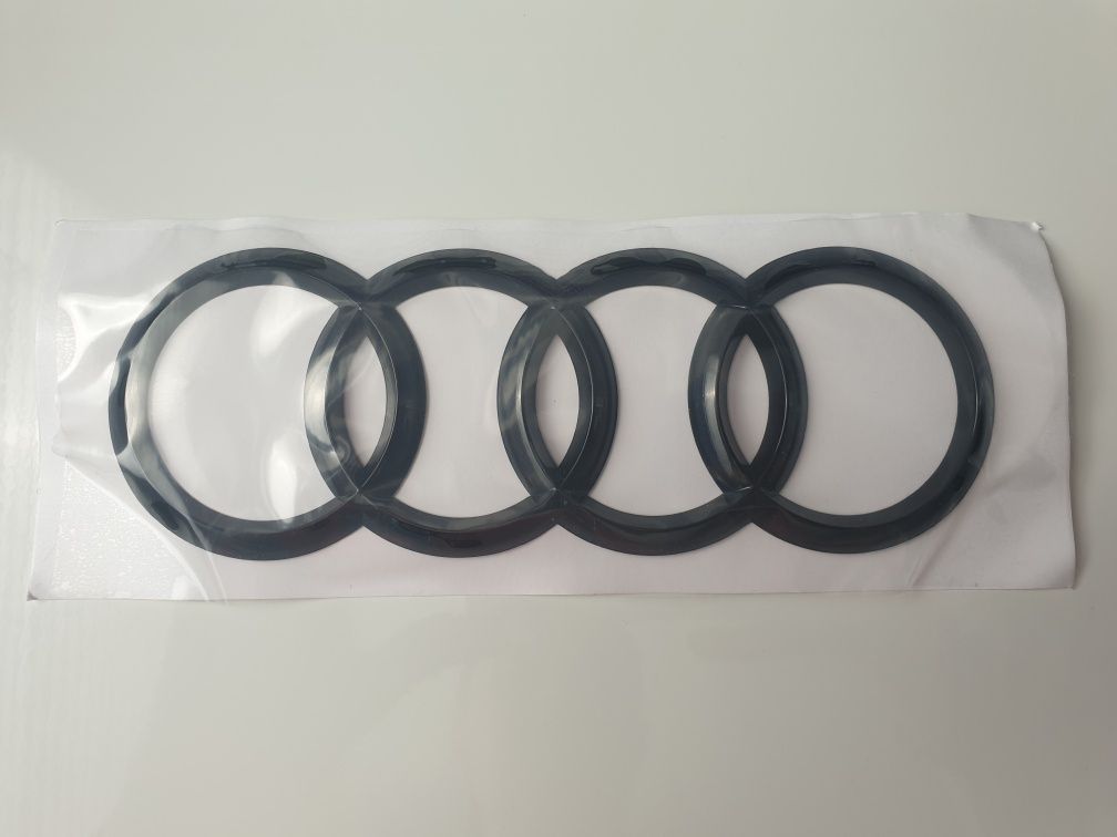 Emblema-Sigla-Logo-Cercuri-Negre-Audi-A4-A5-A6-A7-A8-Q3-Q5-Q7-Quattro