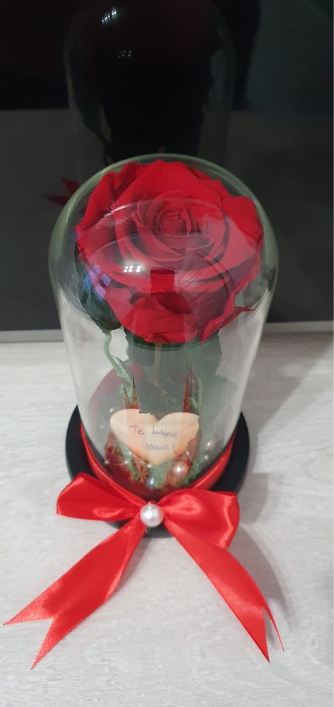 Cupola cu trandafir criogenat rosu