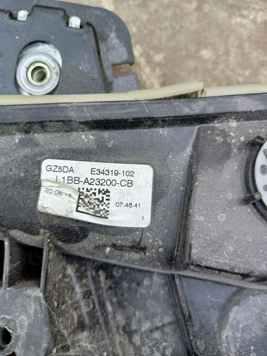 Macara geam dreapta față Ford fiesta mk8 2019