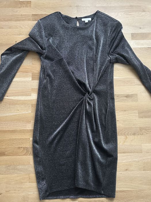 Чисто нова рокля от H&M