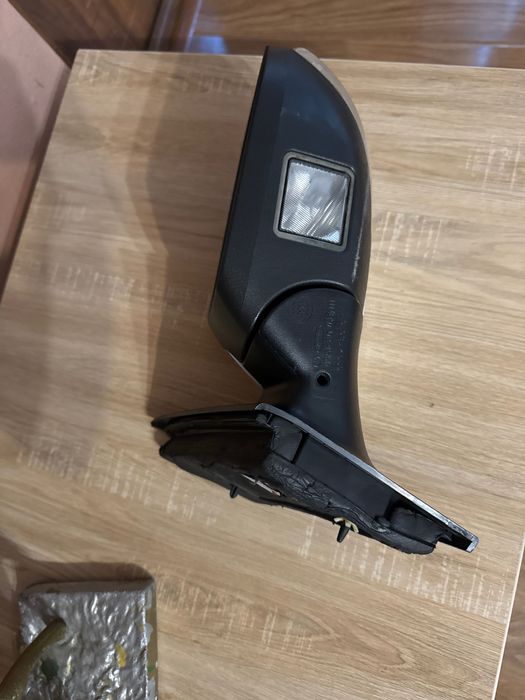 Oglindă dreapta Ford 3