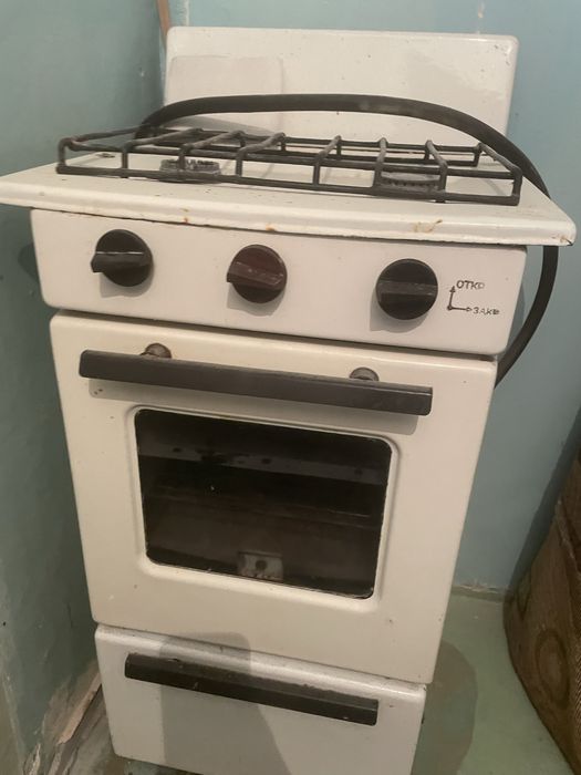 Отдам газ плиту бесплатно