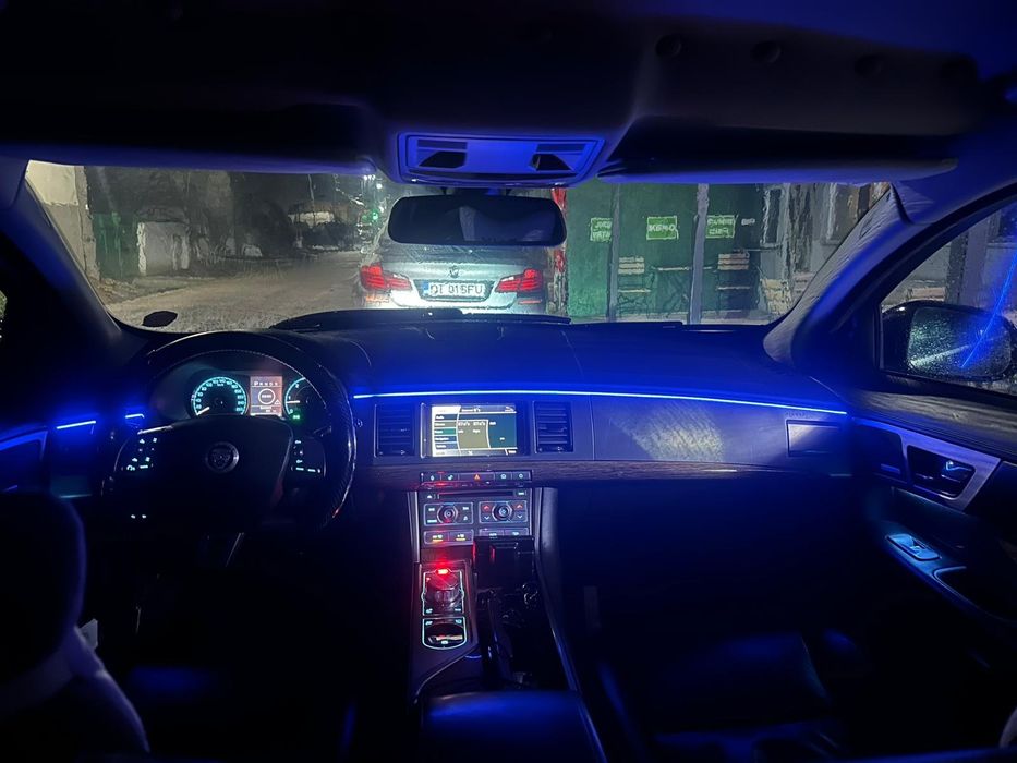 Vand Jaguar XF Portofino