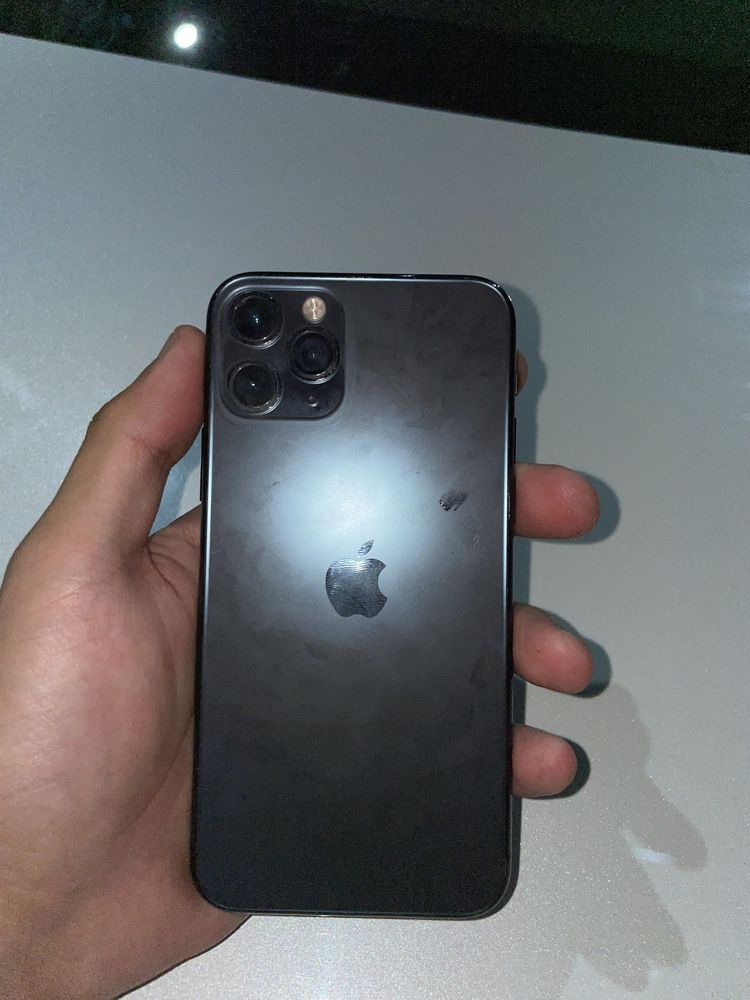 Iphone 11 pro 210$ narxn kelashmz uslniy orqa kirishka alshgan