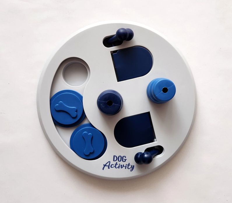 Joc cu recompense pentru caini Trixie Dog Activity Flip Board - NOU