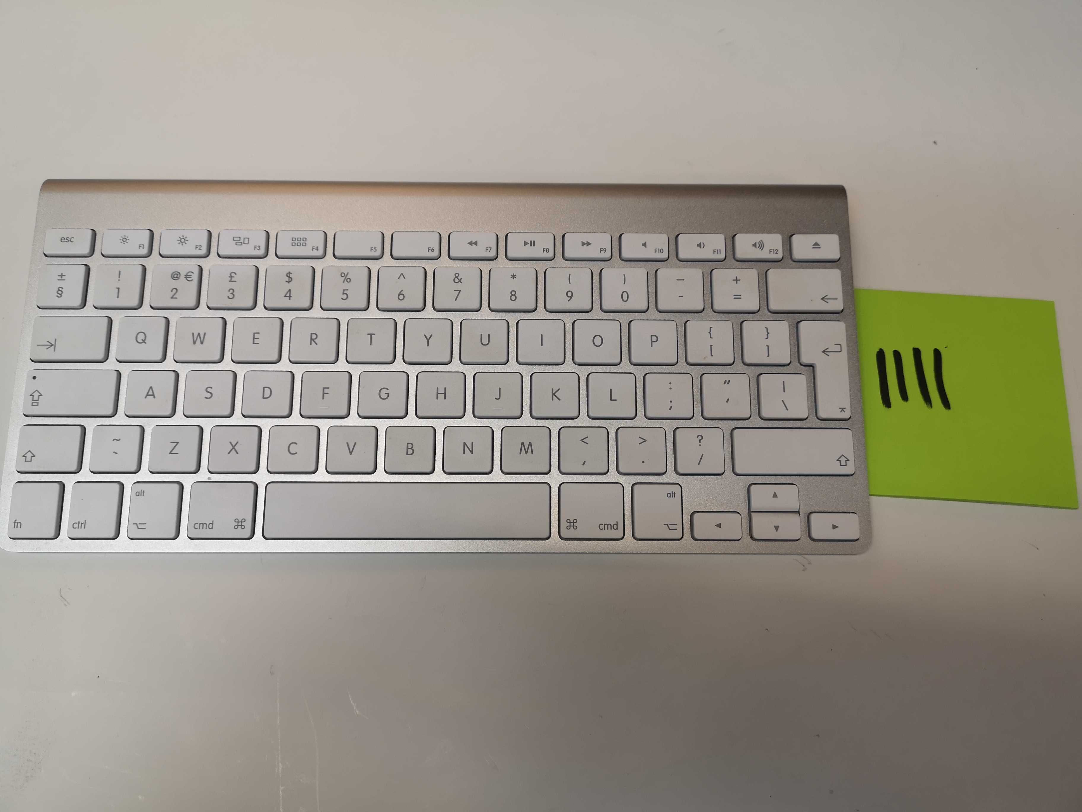 Apple magic keyboard wireless безжична клавиатура с 2 батерии