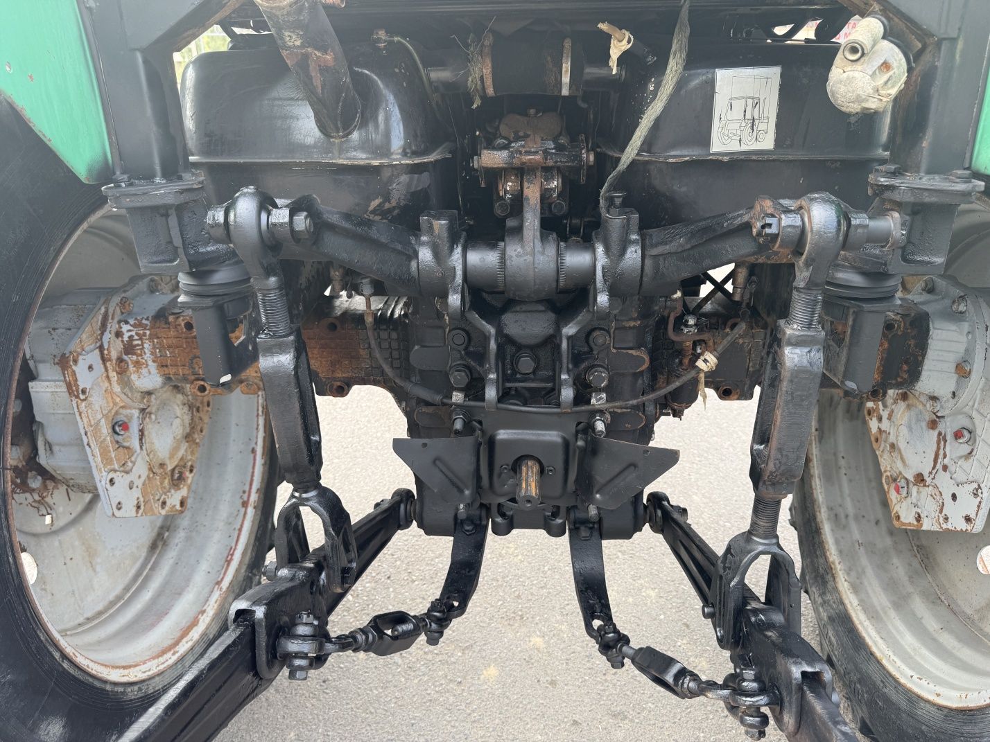 Belarus traktor traktir mtz 80x sotiladi