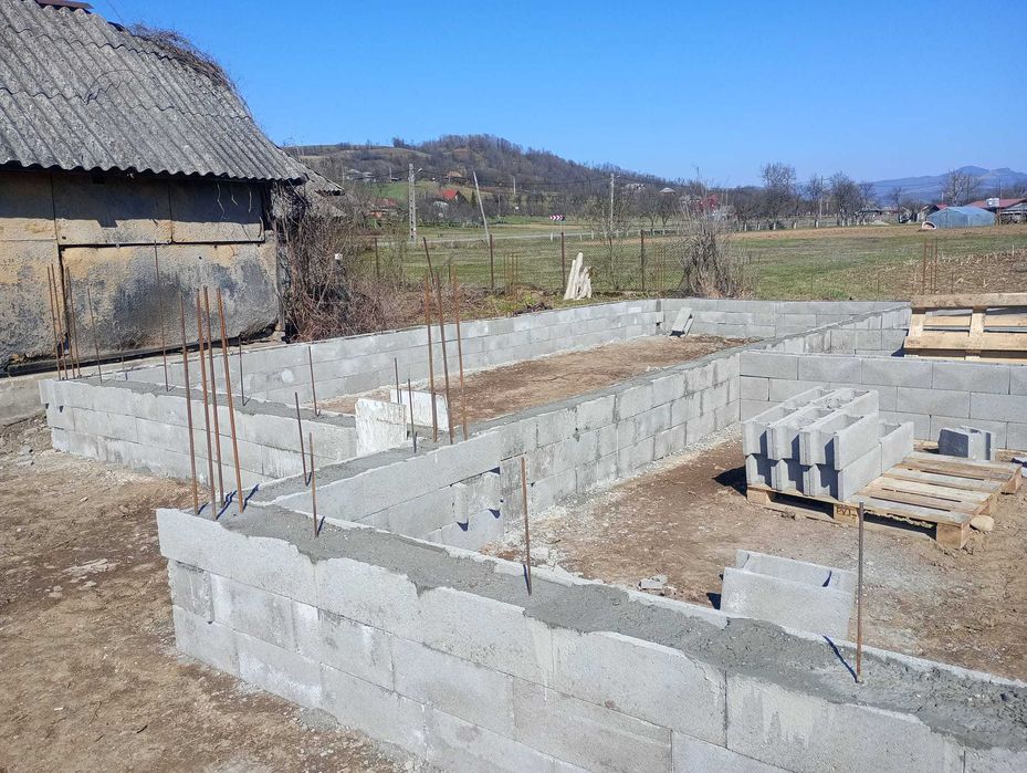 Meșteri construcții - structuri, finisaje , instalații, amenajări