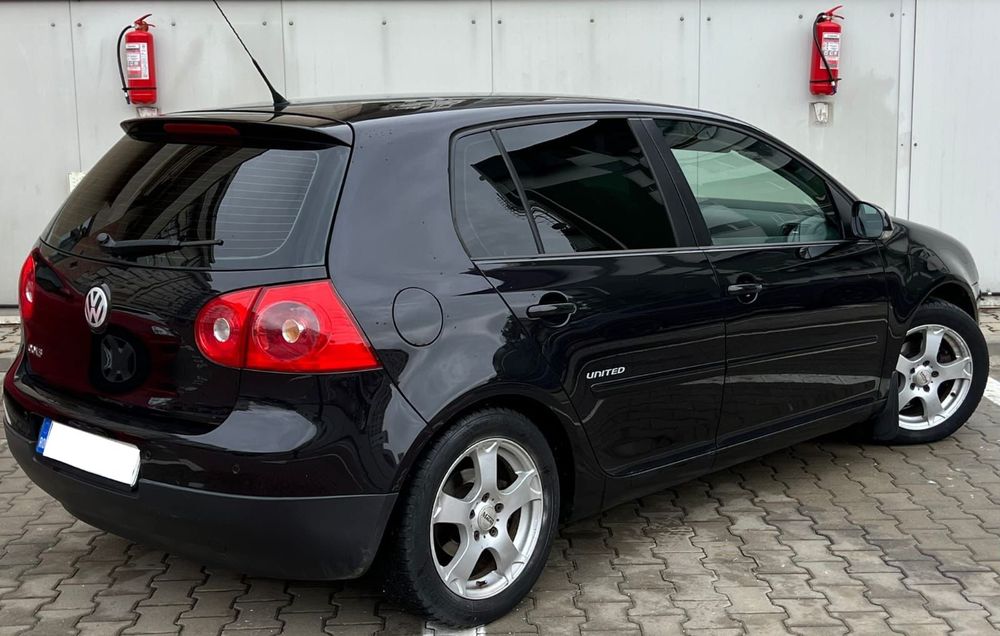 Vând Golf 5 1.9 2008 UNITED