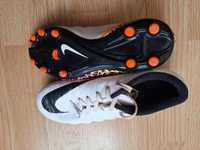 Nike fotbal 33.5