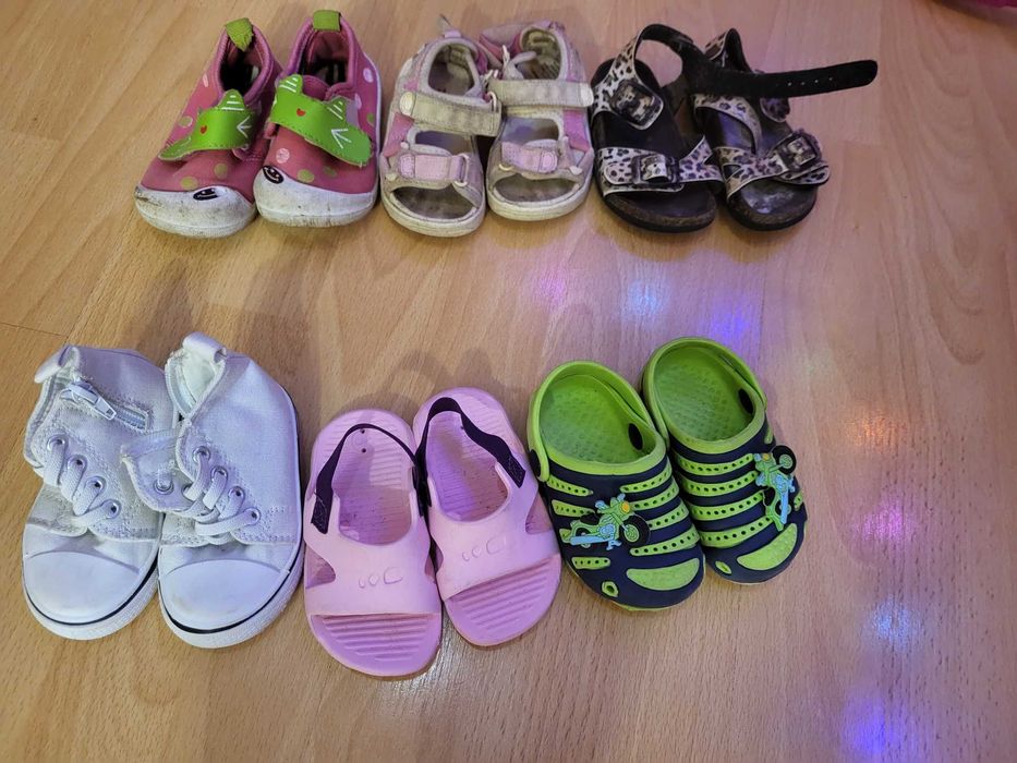 lot 6 perechi pantofi fetite marime 20,papuci crocs,tenisi noi,sandale