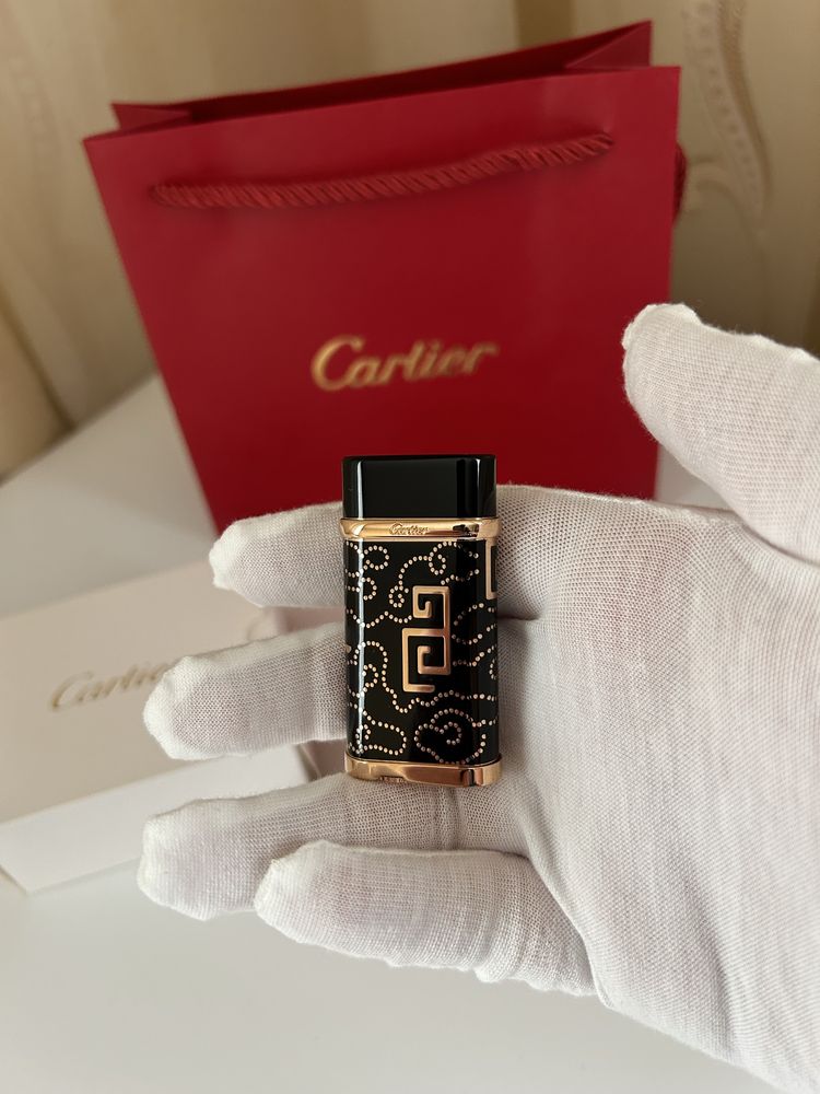 Запалка Cartier с кутия, сертификат и подаръчна торбичка