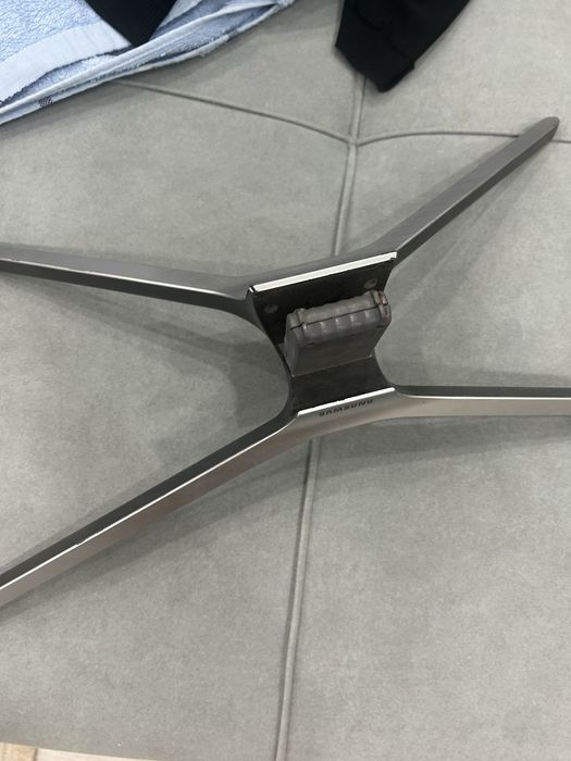 Продается ножки для телевизора