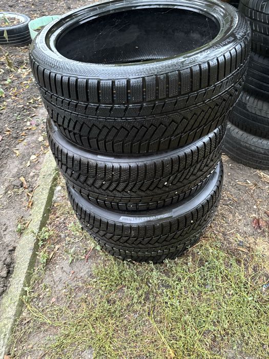 Зимни гуми Continental 225/40R18