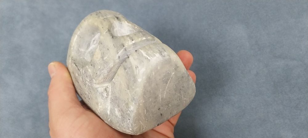 "Череп" от камък