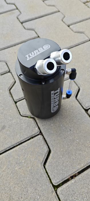 Catch can маслен резервоар