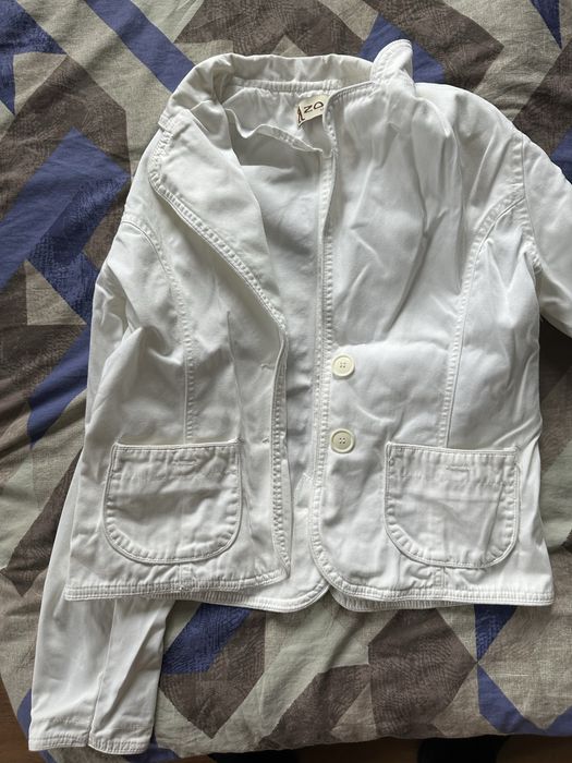 Продавам ризи и дамско бяло сако