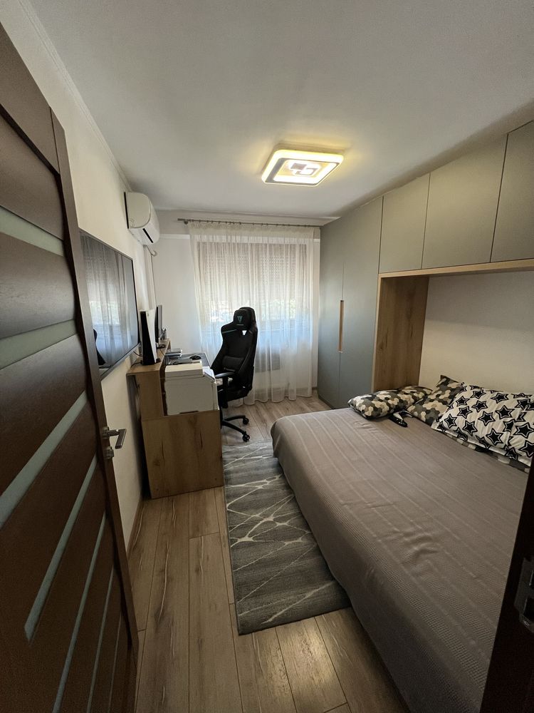 Vand Ap. 4 camere zona Tic-Tac