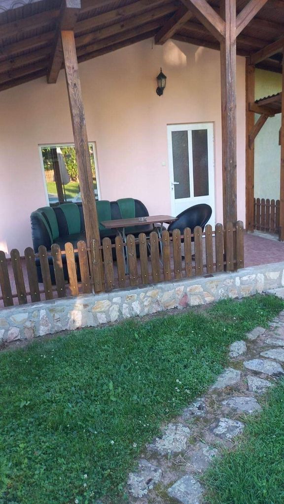Продава се Хотел в Видин, Александър Стамболийски - 250 кв.м за 1326 €/кв.м - Снимка #15