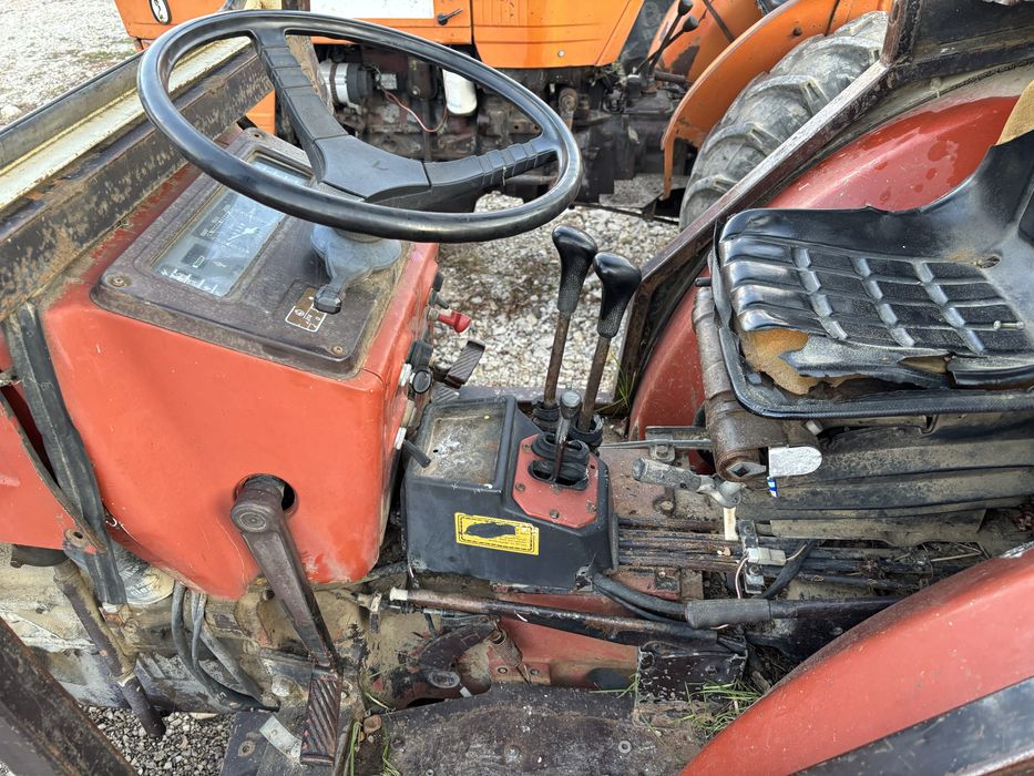 Tractor viticol fiat 570 utb 460