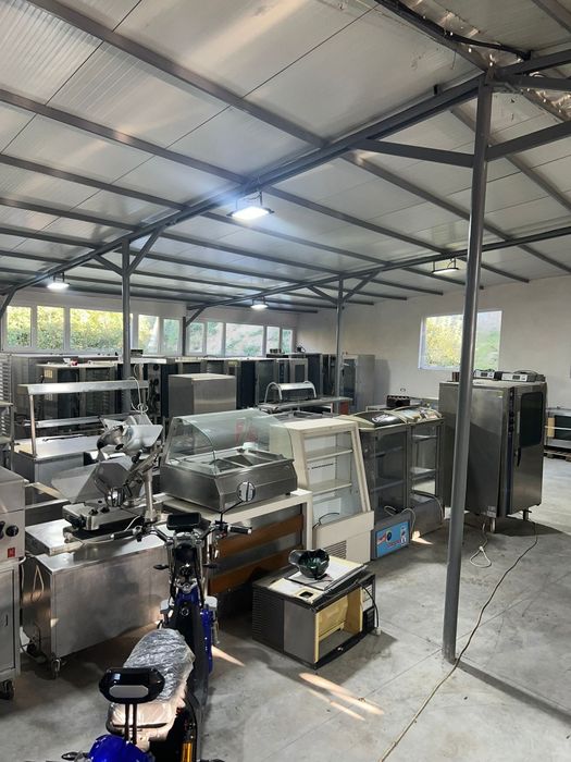 Vitrine ,mese reci ,hote,rafturi ,profesionale