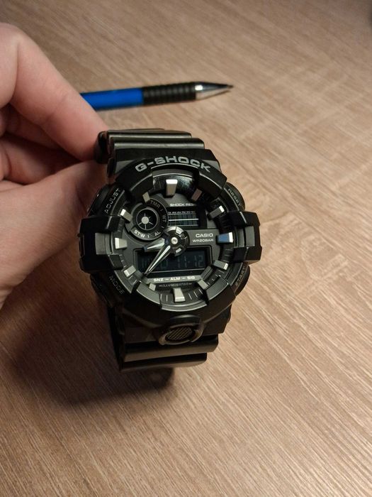 Casio G-SHOCK GA-700