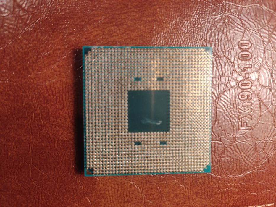 Процессор RYZEN 7 2700X