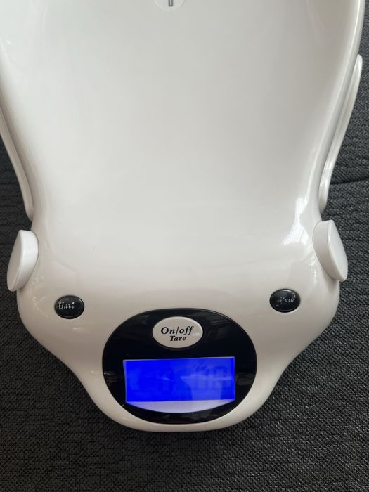 Бебешки кантар с музика