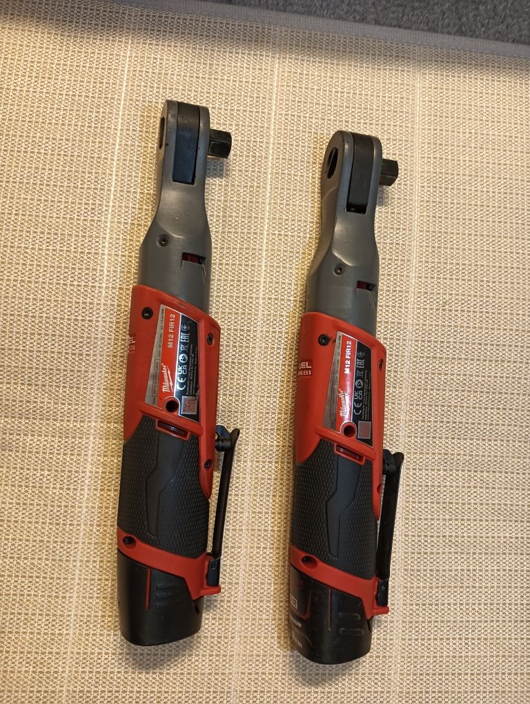 Milwaukee M12 FIR12 antrenor cu clichet 1/2 cu acumulator