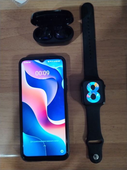Oppo A 17 состоянии нового в дорогом защитном стекле, чихол геливый!