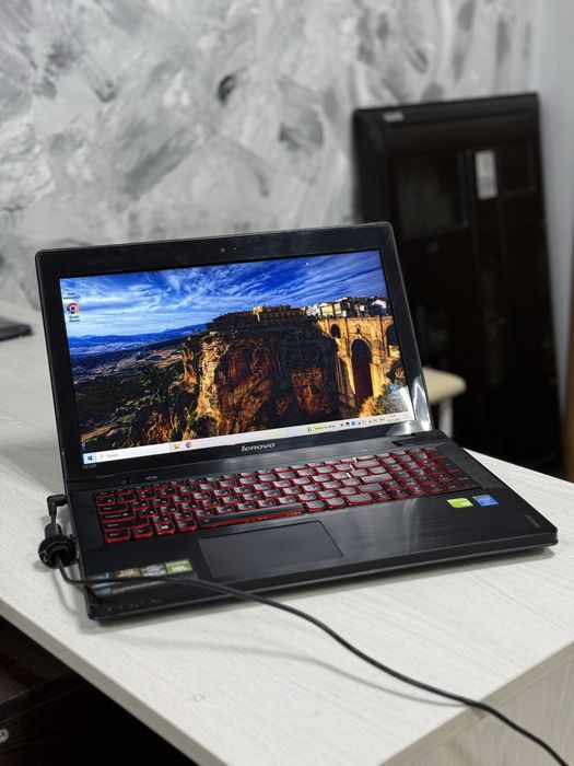 Продам ноутбук Lenovo