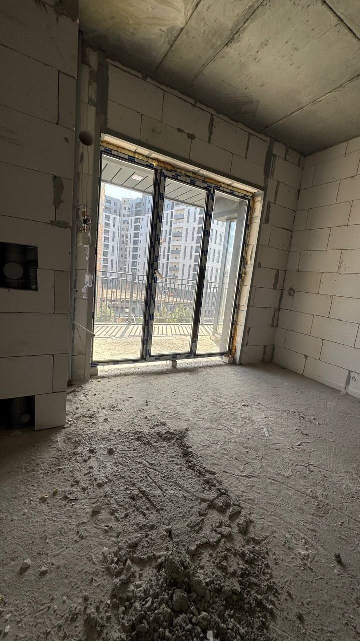 Срочно продается 2х ком кв-ра, ЖК Вегас, ор-р: Братские могилы, 80 м²