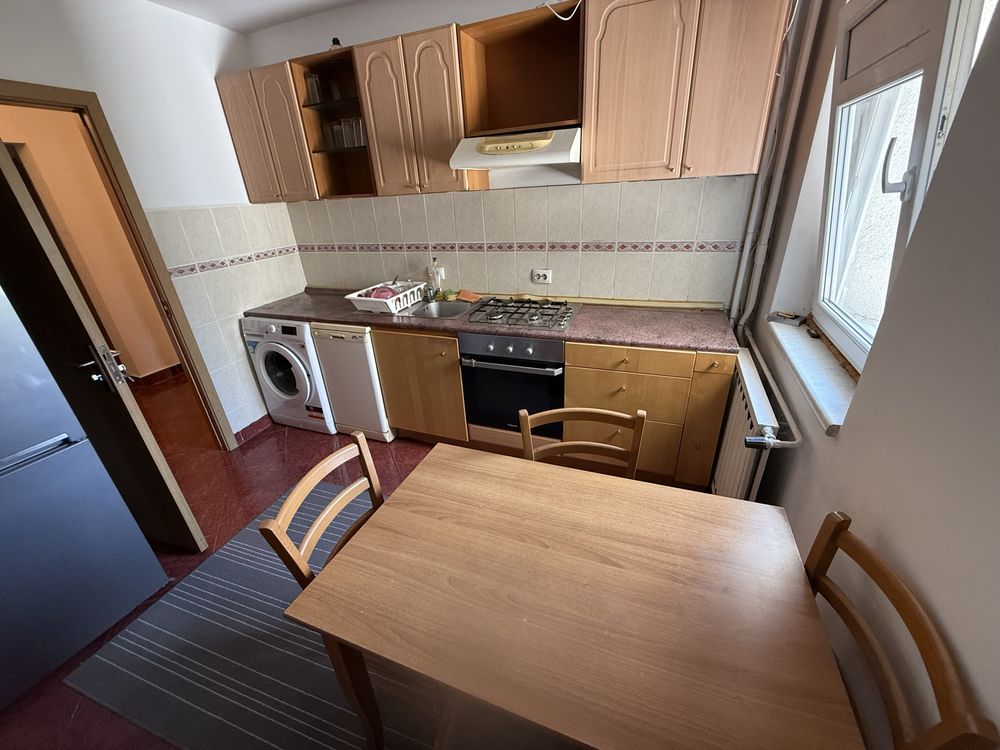 Apartament 3 camere, 77 mp, decomandat, zona Timpuri Noi/Mall Vitan