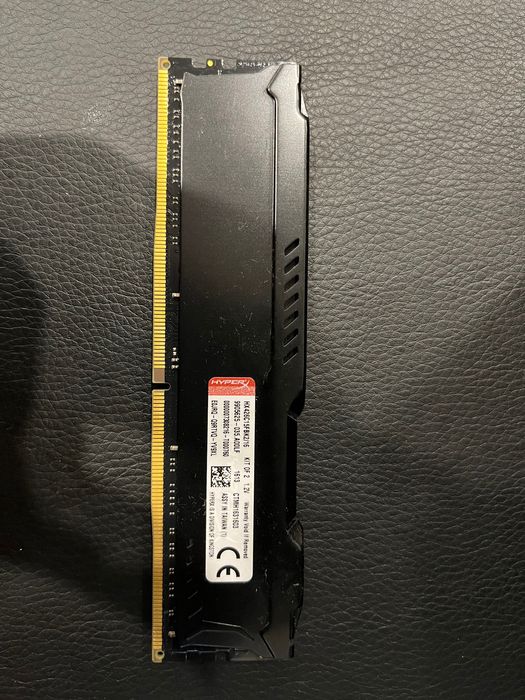 Asrock Z170 Extreme4  + i5 6600K  + 2x8GB DDR4-2666 HyperX Fury