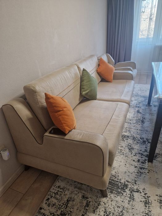 Диван и два кресла